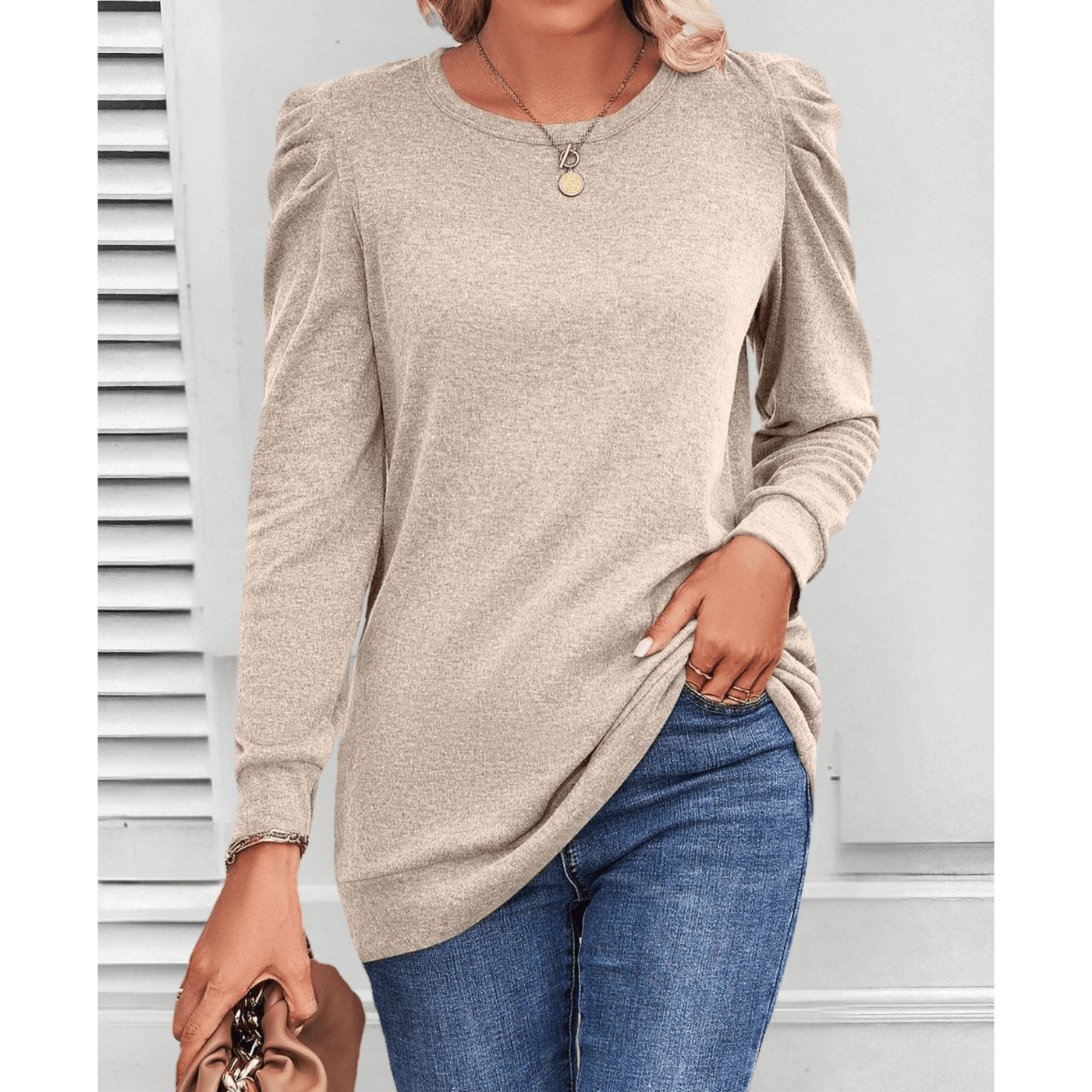 Darlene | Ruched Shoulder Long Sleeve Blouse