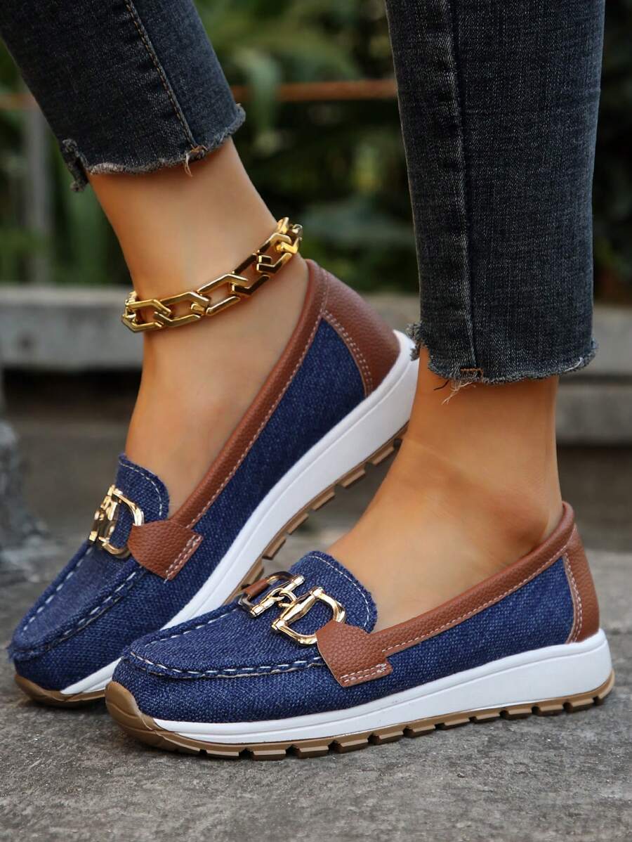 Tamara  | Chain Detail Loafers