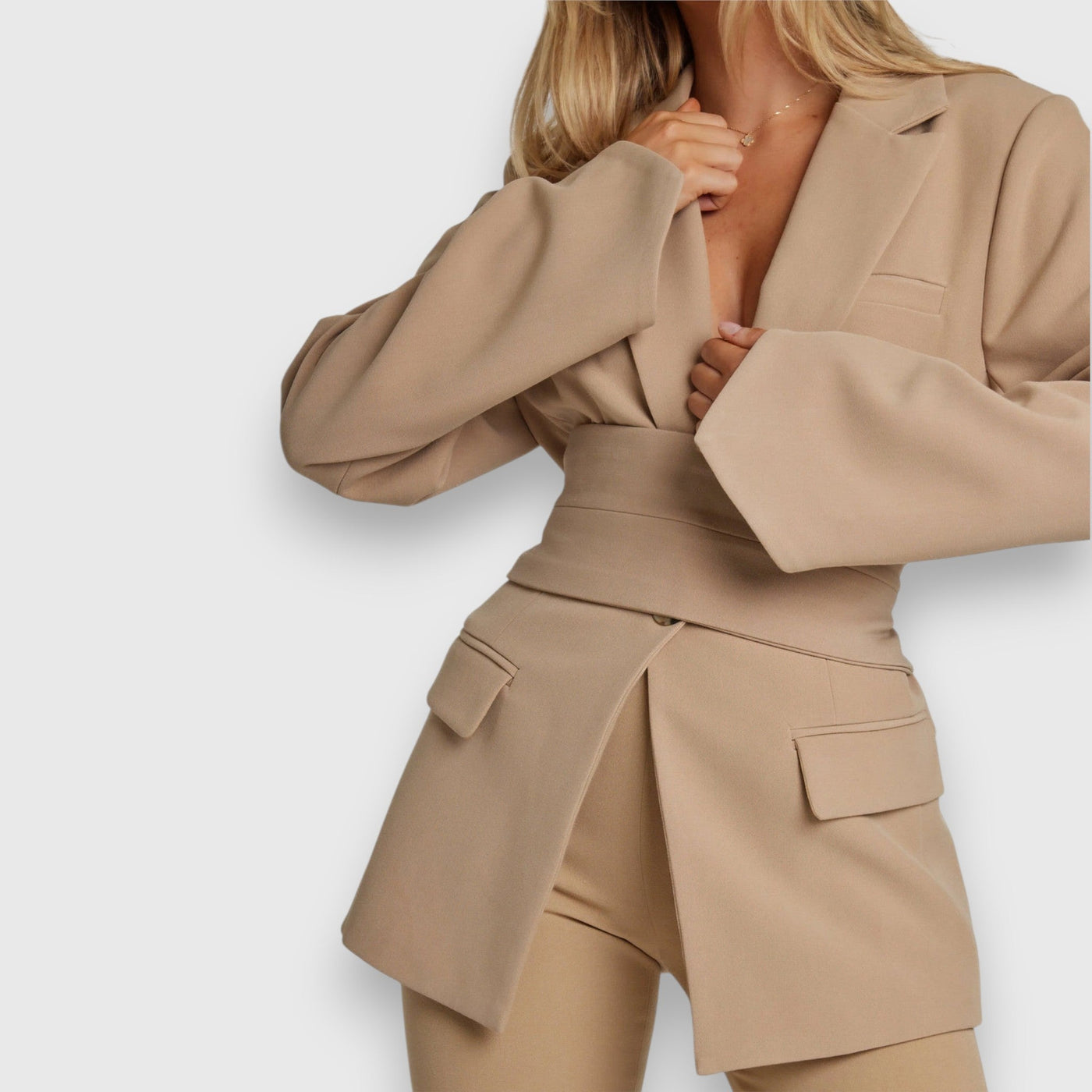 Lizbeth | Belted Blazer
