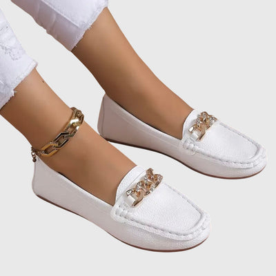 Carmela | Loafers with chain detail