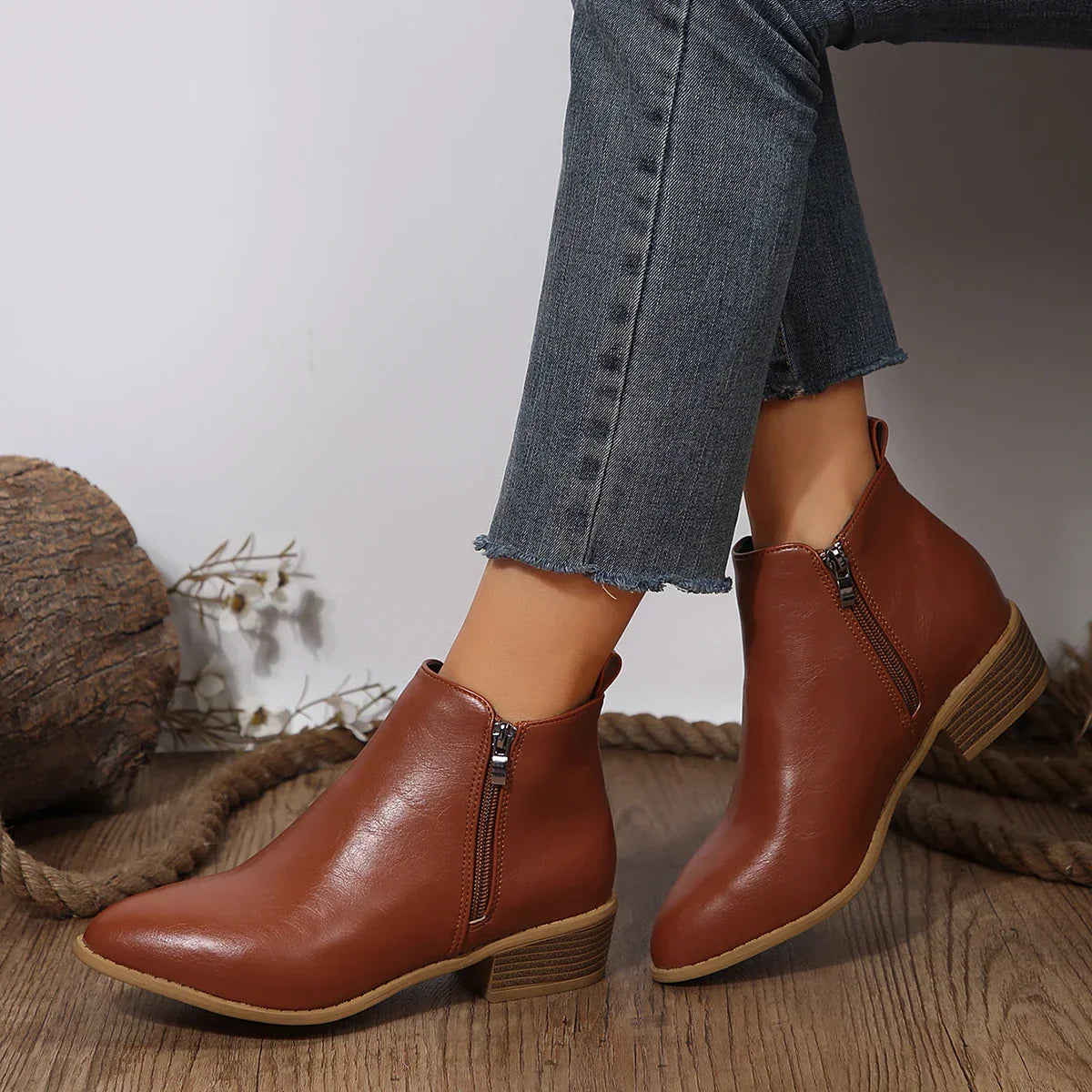 Oakley | Classic Ankle Boots