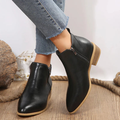 Oakley | Classic Ankle Boots