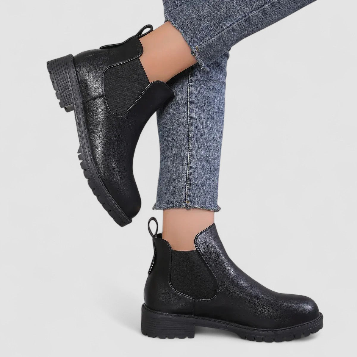 Dakota | Classic Chelsea Boots