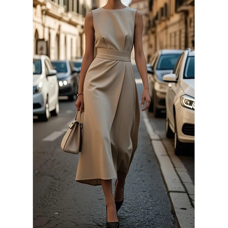 Celeste | Sculpted Elegance Midi Dress
