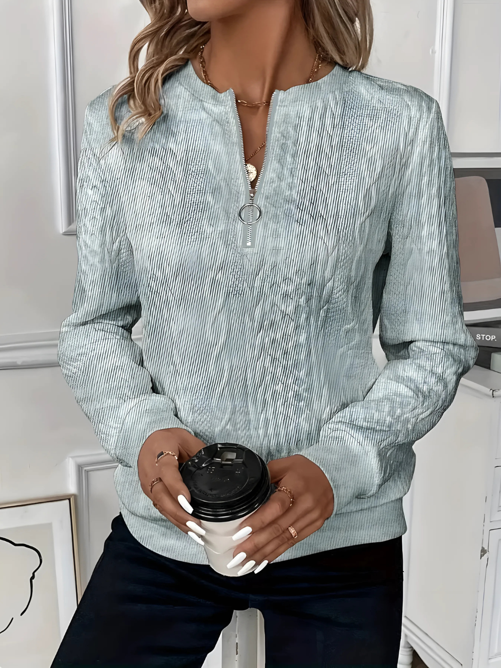 Luna | Zipped Cable Sweater