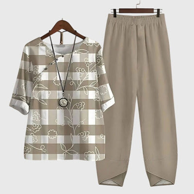 Natalia | Comfortable Artistic Print Set