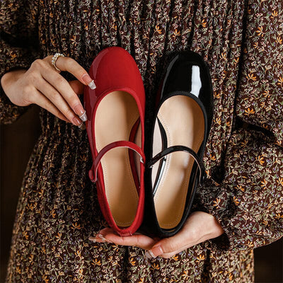 Elara | Classic Mary Jane Flats